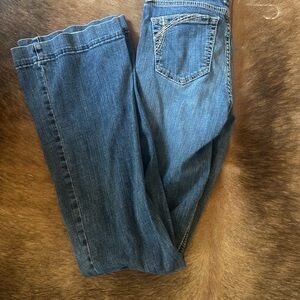 Ariat Women's Flare Jeans in Classic Blue